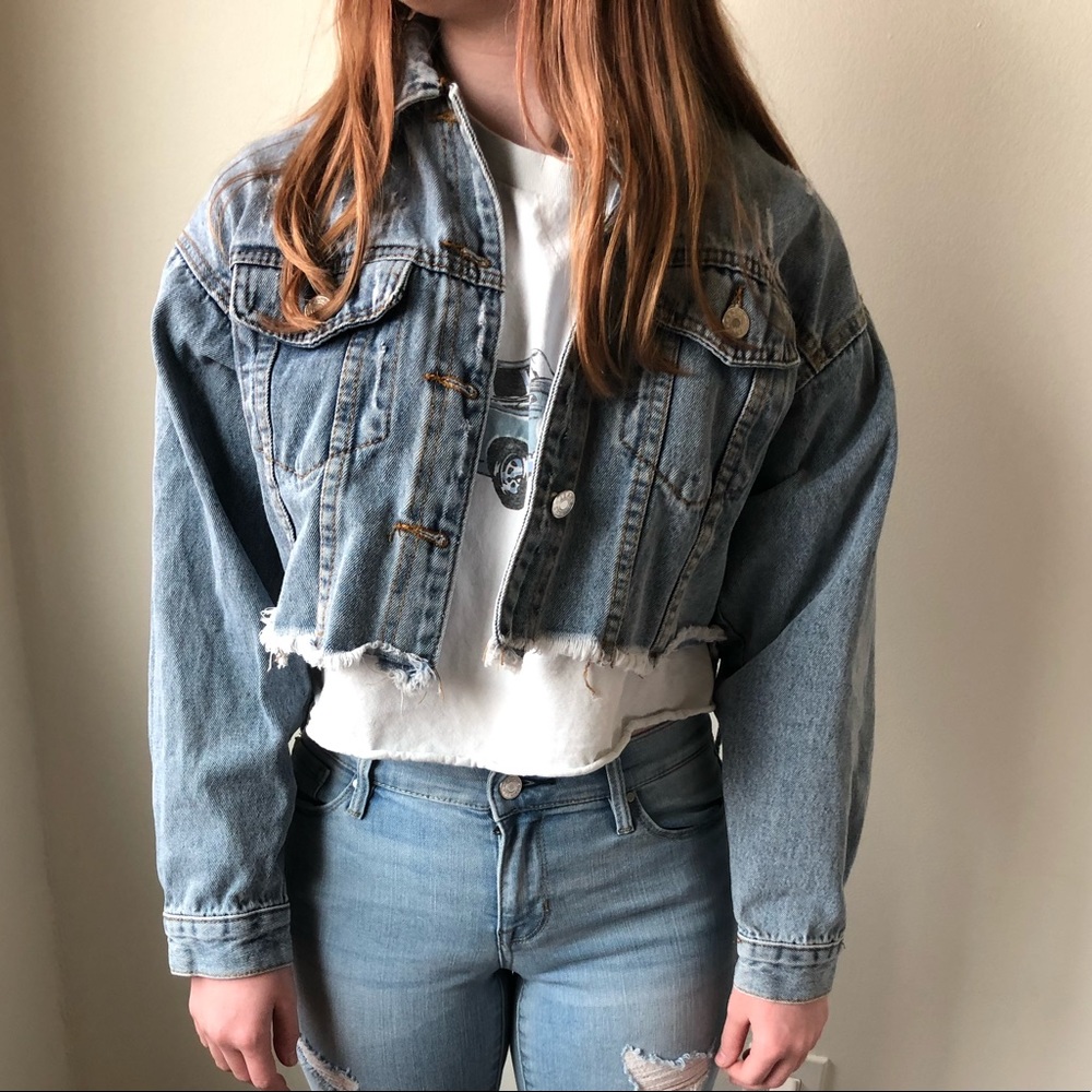 cropped denim jacket!